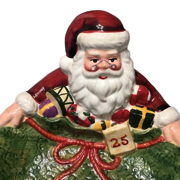 CHRISTMAS Serving/Cookie Dish 3-D Sculpted Ceramic Glossy Diameter 11” - Picture 2 of 6